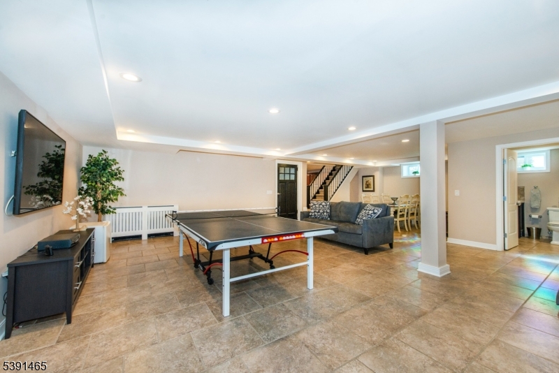 15 Saint Michaels Pl