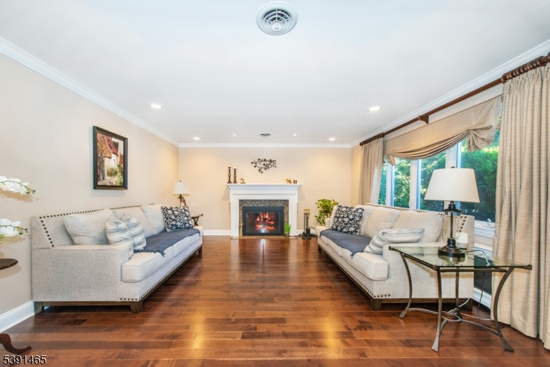 15 Saint Michaels Pl