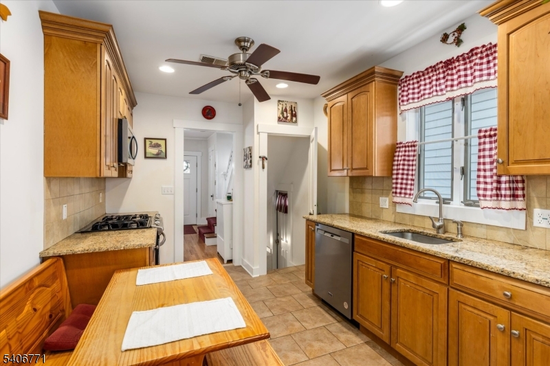 32 N Spring Garden Ave