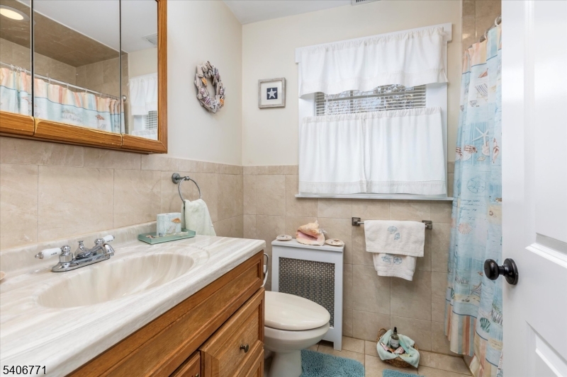 32 N Spring Garden Ave