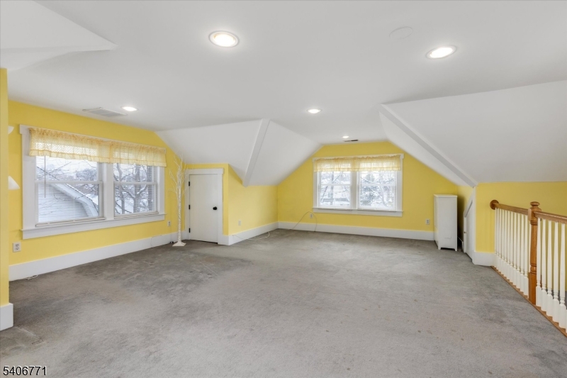 32 N Spring Garden Ave