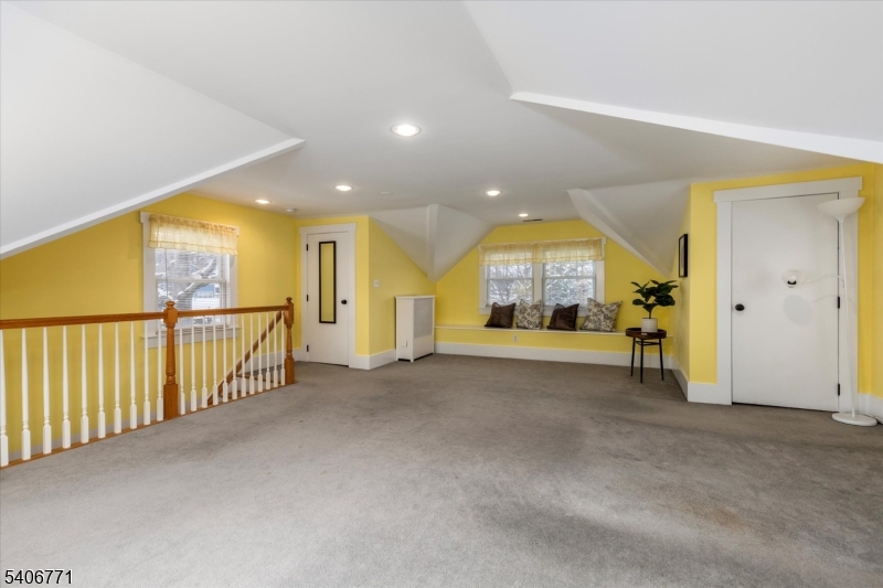 32 N Spring Garden Ave