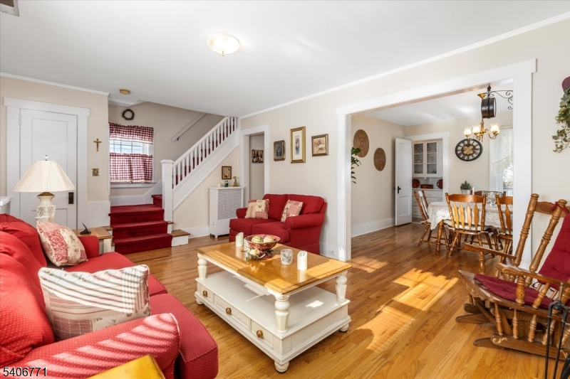 32 N Spring Garden Ave