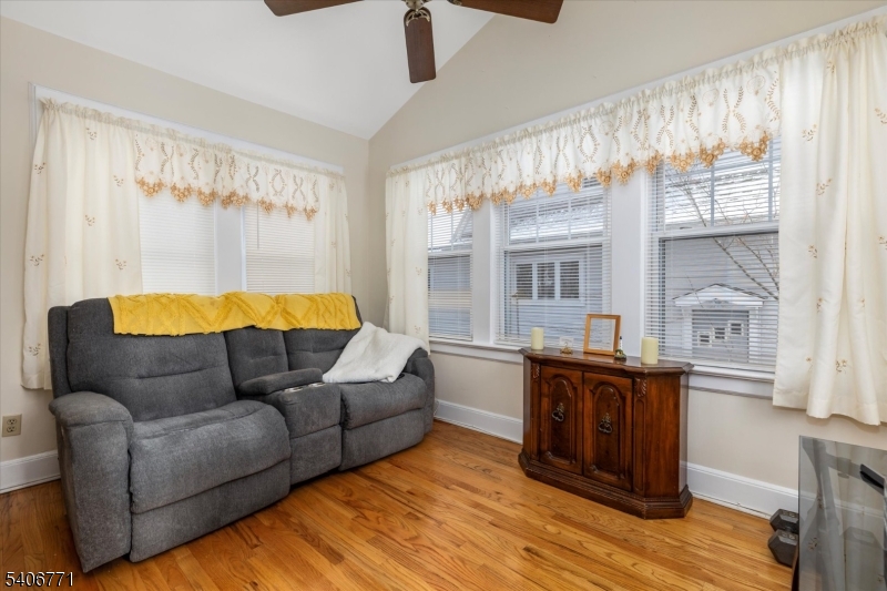 32 N Spring Garden Ave