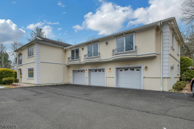 1 Southern Slope Ter