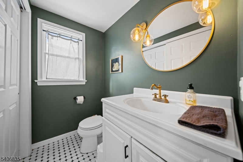 367 Van Winkle Avenue