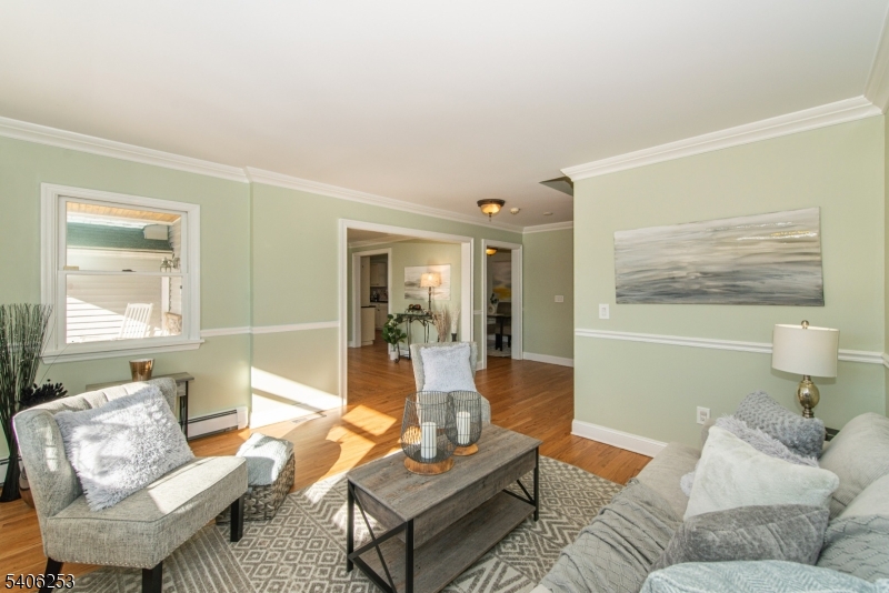 414 Mineral Springs Dr