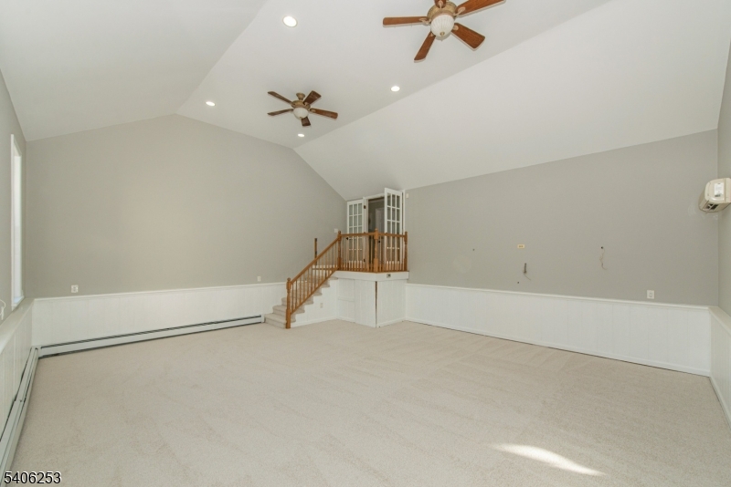 414 Mineral Springs Dr