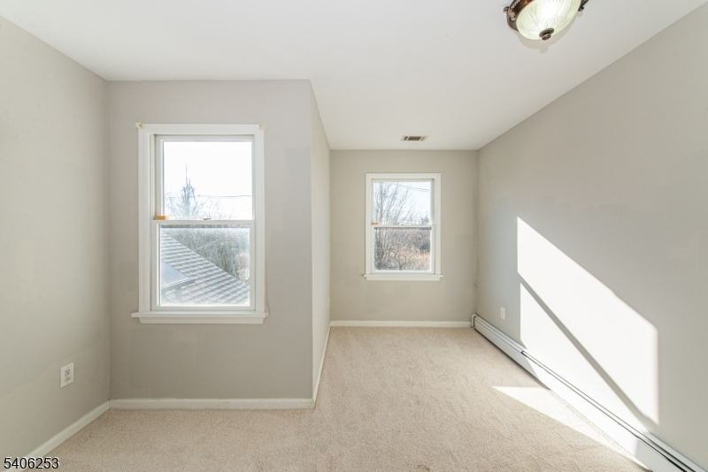 414 Mineral Springs Dr