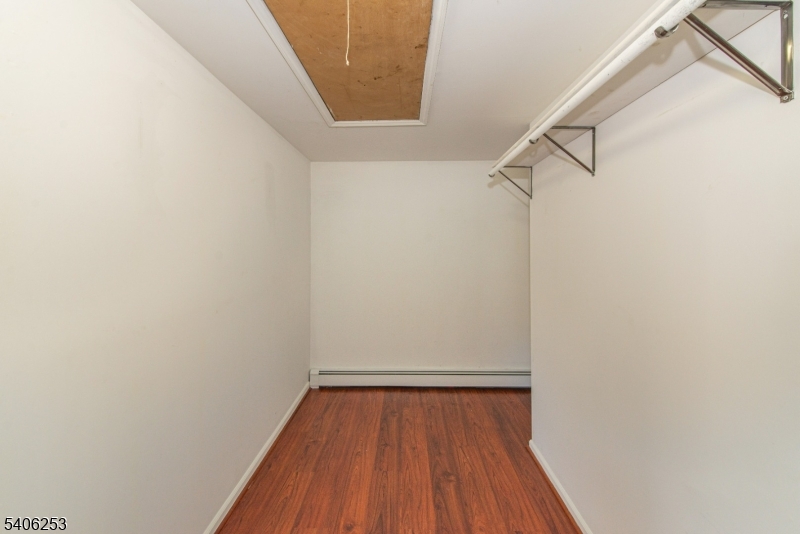 414 Mineral Springs Dr