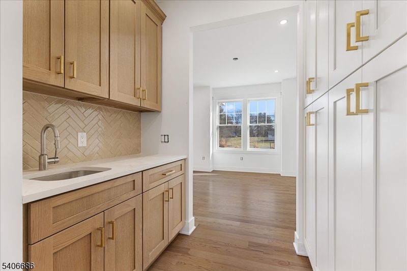 759 Mechlin Corner Rd.