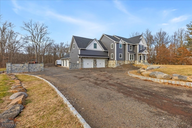 759 Mechlin Corner Rd.