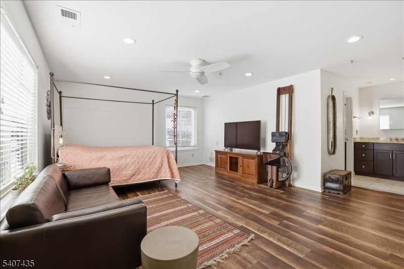 139 Riveredge Dr #139