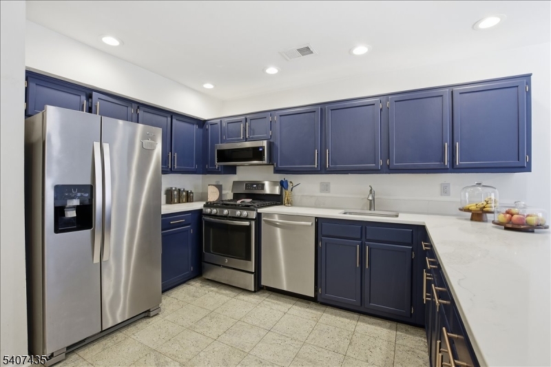 139 Riveredge Dr #139