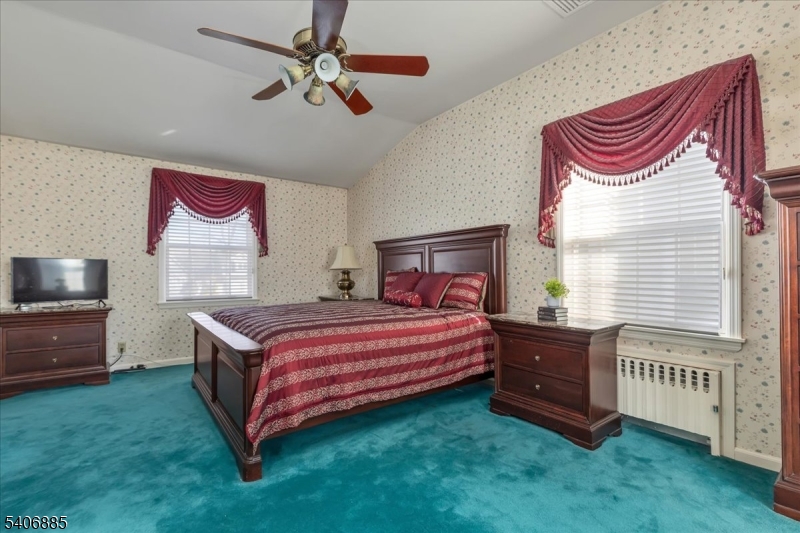 227 Mountainview Ave