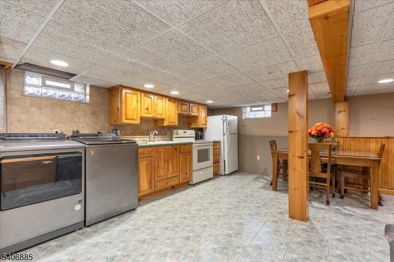 227 Mountainview Ave