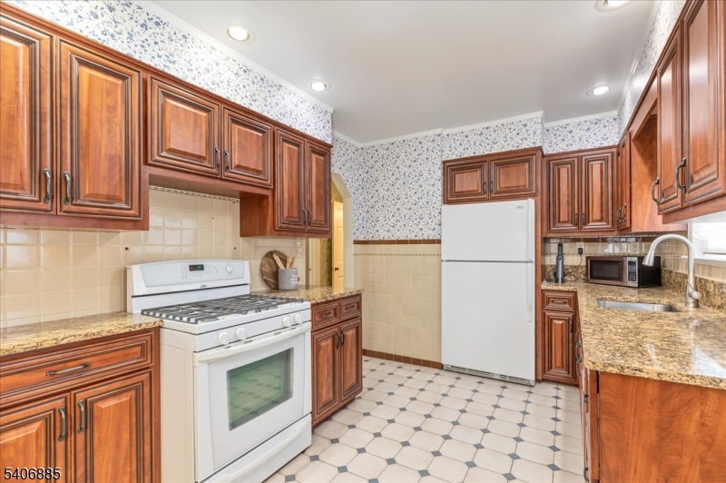 227 Mountainview Ave