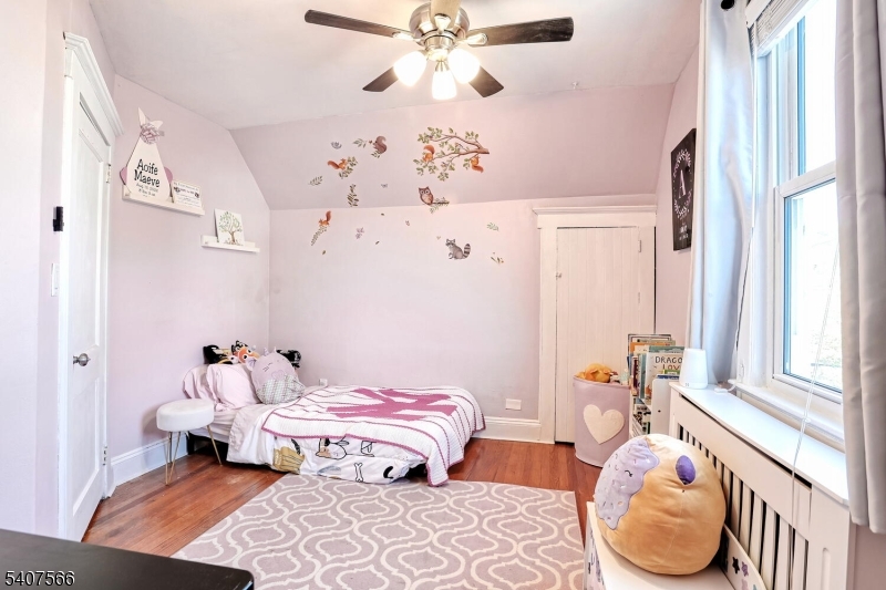 112 Diamond Bridge Ave