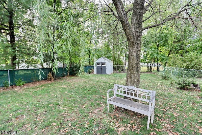 112 Diamond Bridge Ave