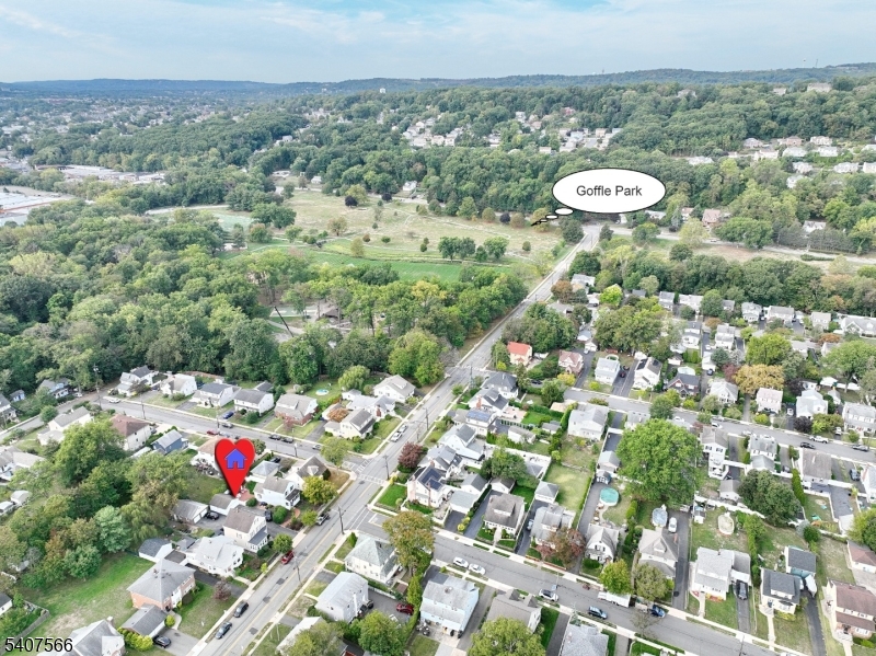 112 Diamond Bridge Ave