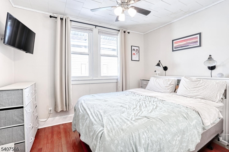 112 Diamond Bridge Ave