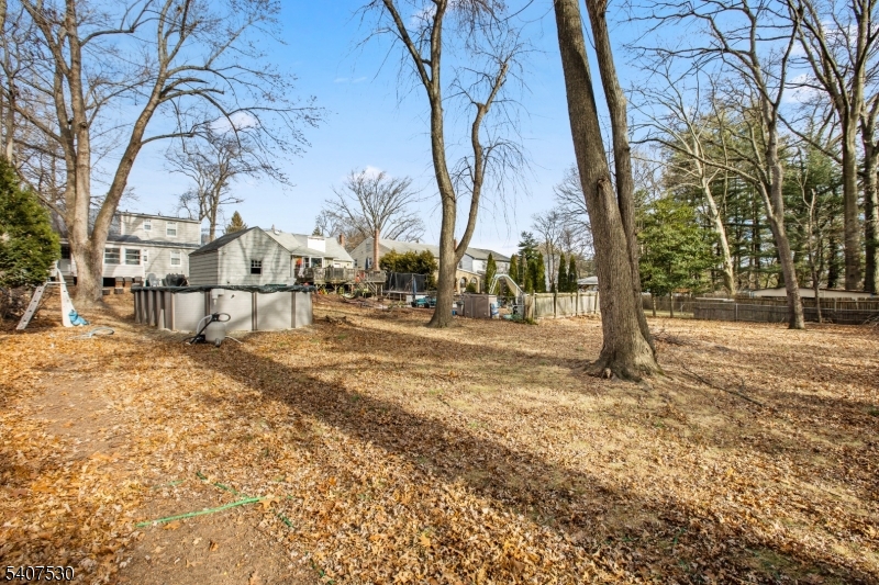 128 E Roselle Avenue