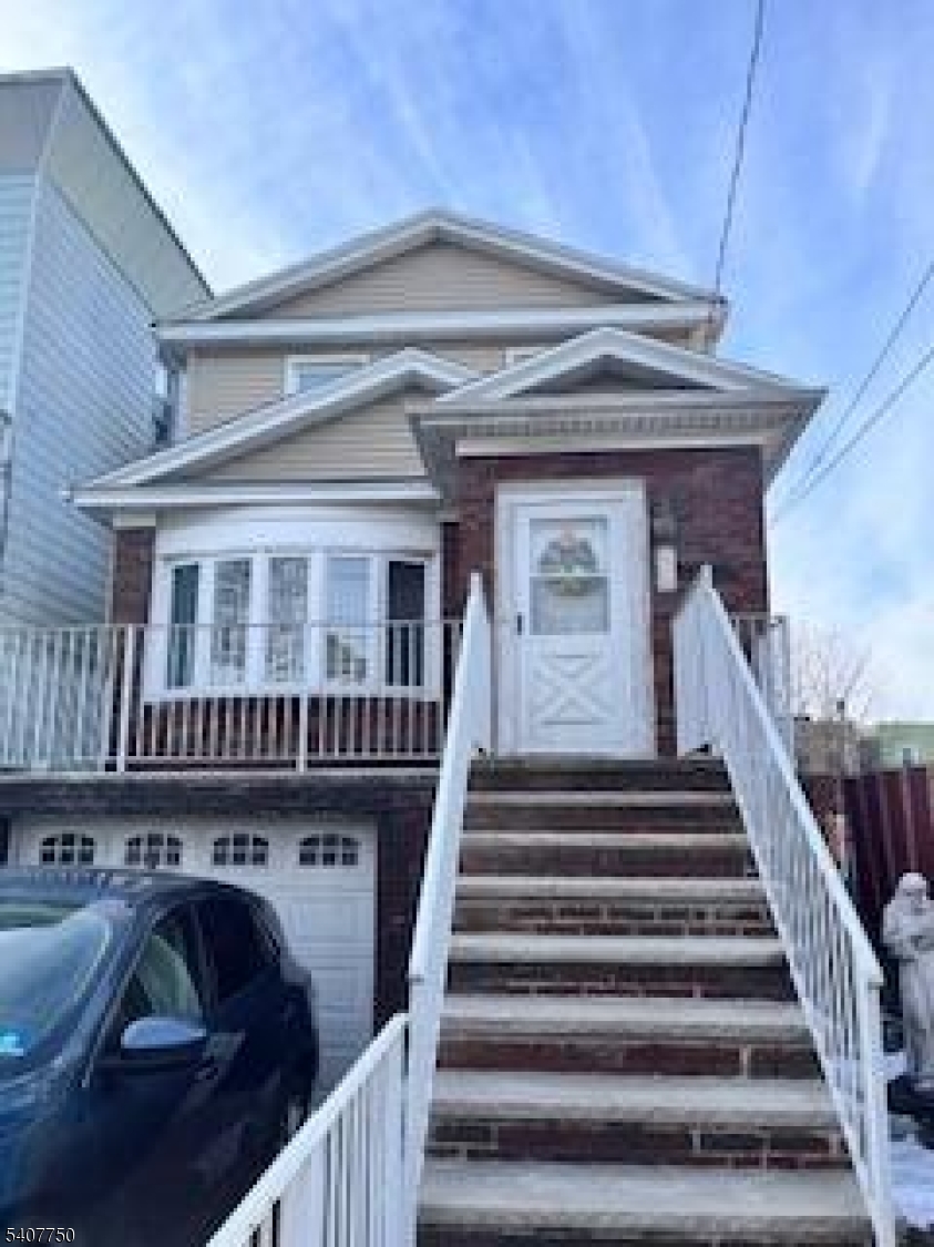 271 Danforth Ave