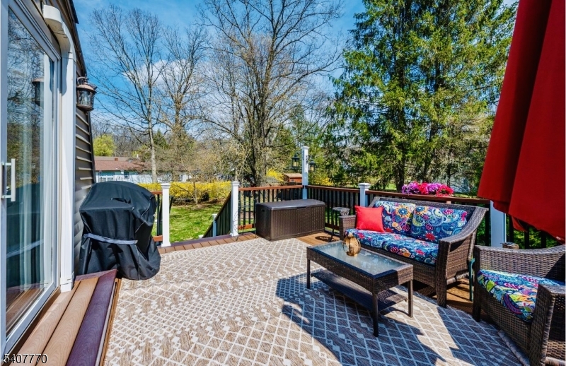 3 Birchwood Dr