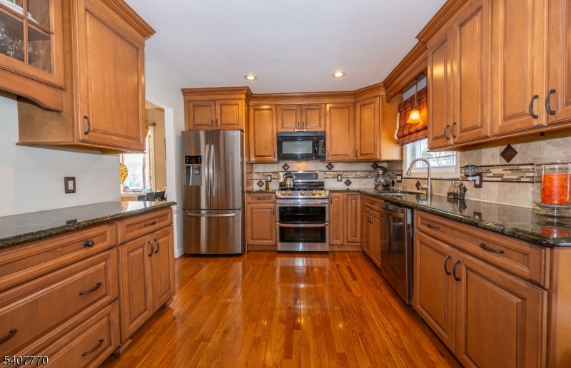 3 Birchwood Dr