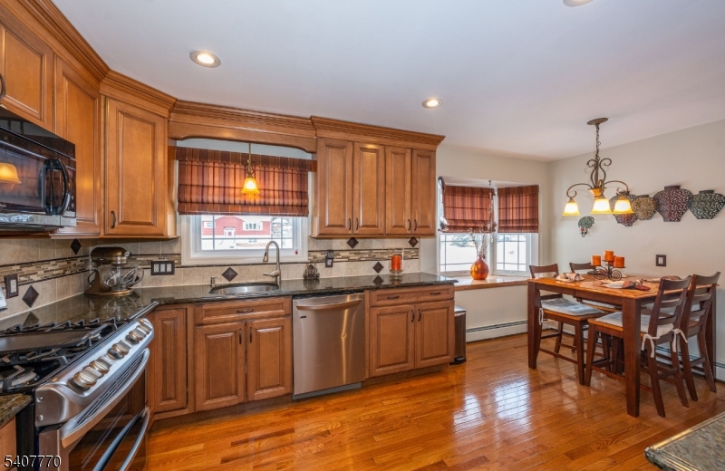 3 Birchwood Dr