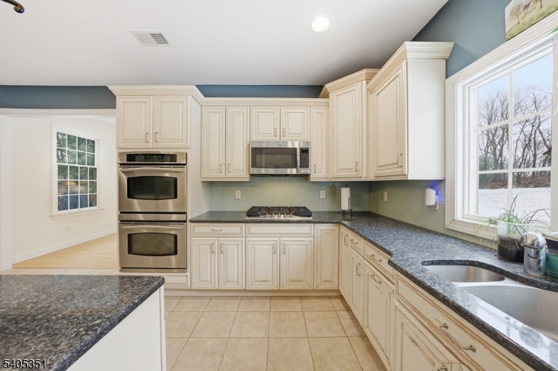 20 SLEEPY HOLLOW ROAD