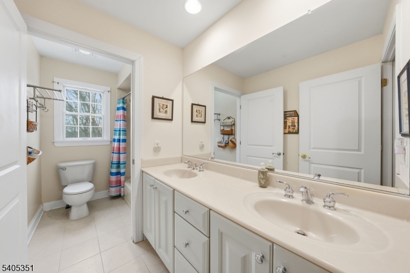 20 SLEEPY HOLLOW ROAD