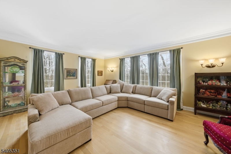 20 SLEEPY HOLLOW ROAD