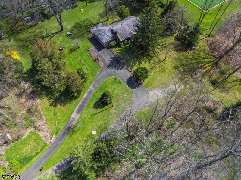 685 Shunpike Rd