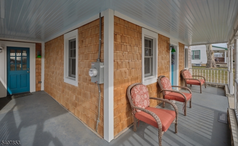 1387 Monmouth Rd