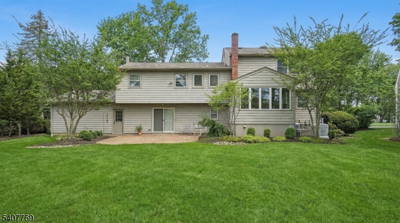 68 E Sherbrooke Pkwy