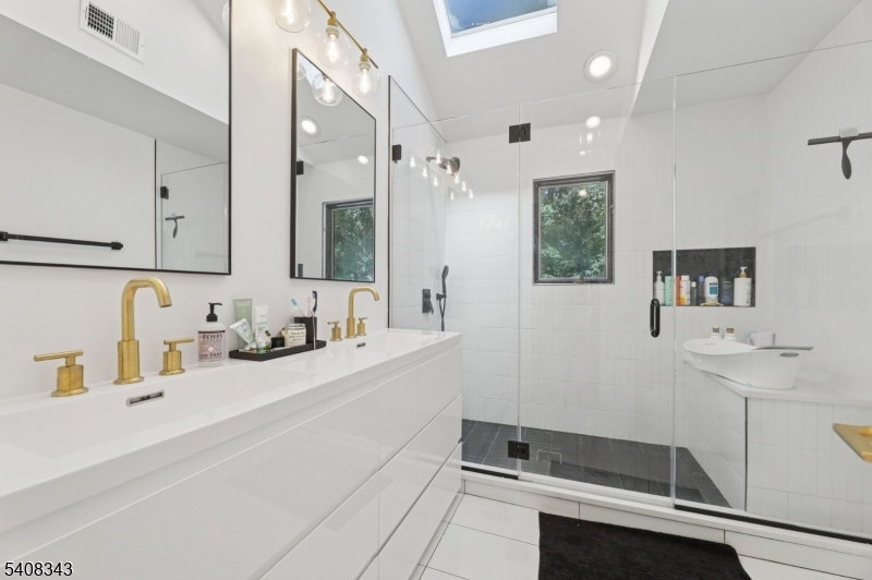 104 S Powder Mill Rd