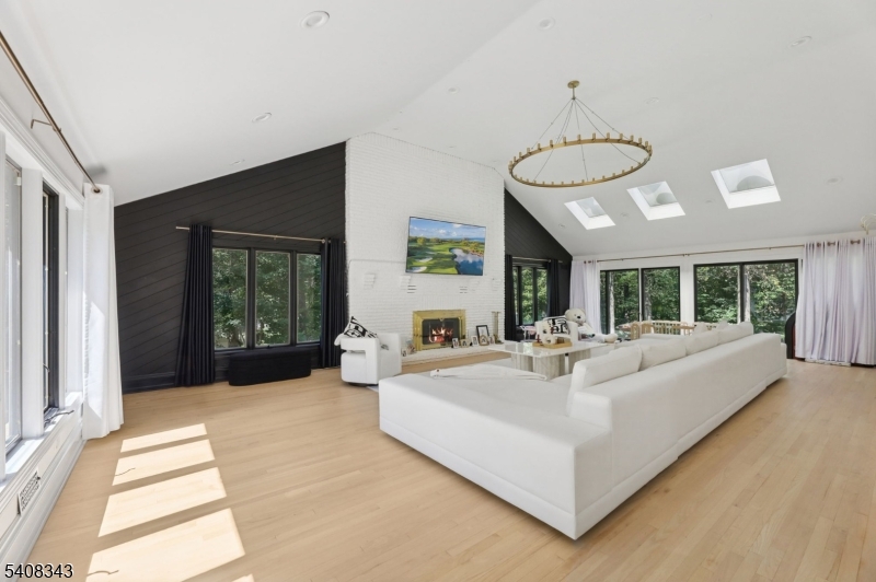 104 S Powder Mill Rd