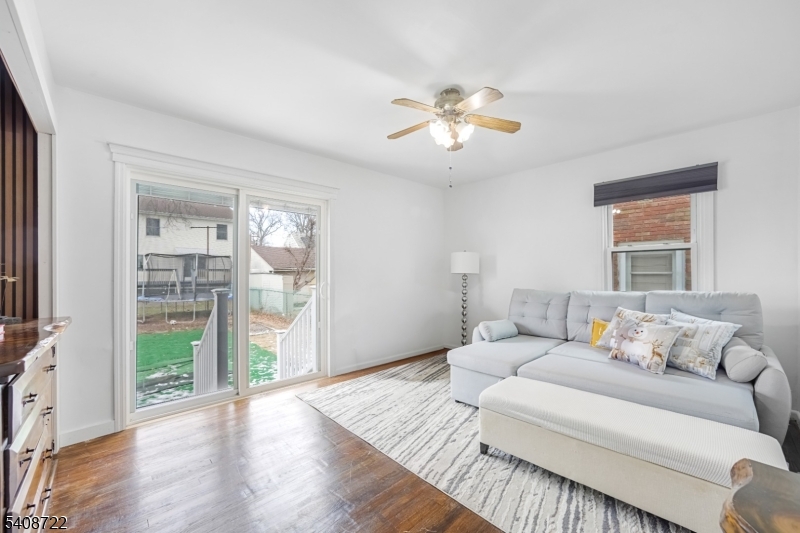 119 E 13Th St