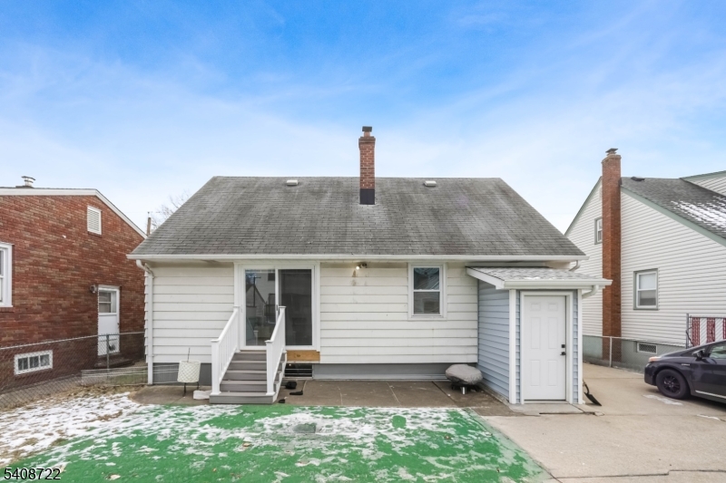 119 E 13Th St