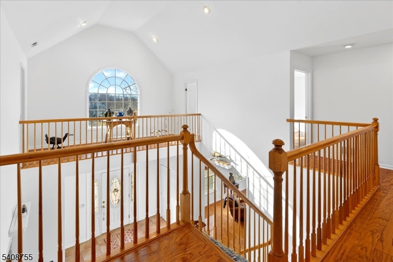 212 Monroe Ave
