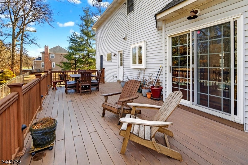212 Monroe Ave