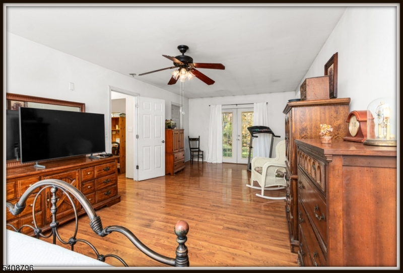 3 Sleepy Hollow Rd
