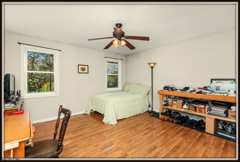 3 Sleepy Hollow Rd