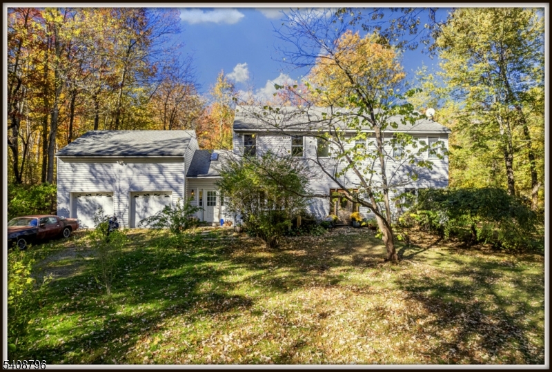 3 Sleepy Hollow Rd