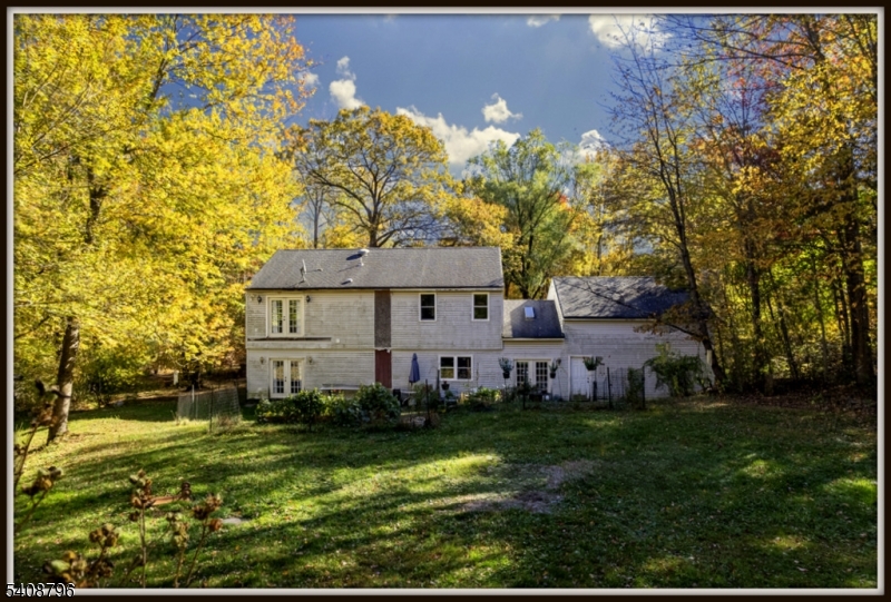3 Sleepy Hollow Rd