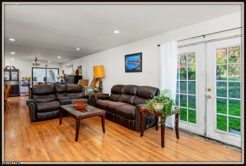 3 Sleepy Hollow Rd