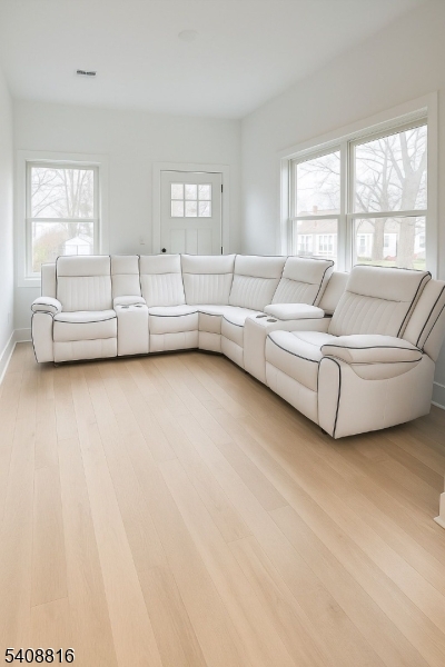 203 Queen Anne Rd