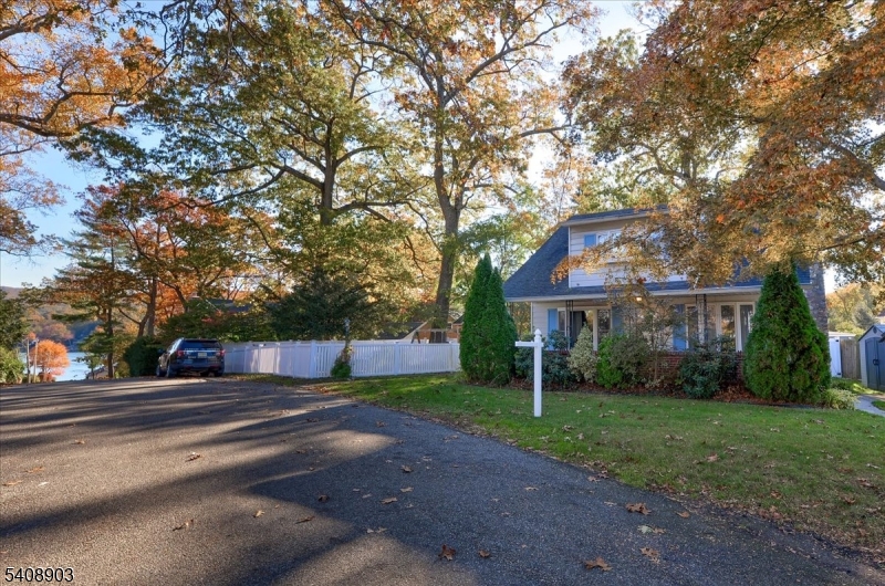 21 Tice Pl