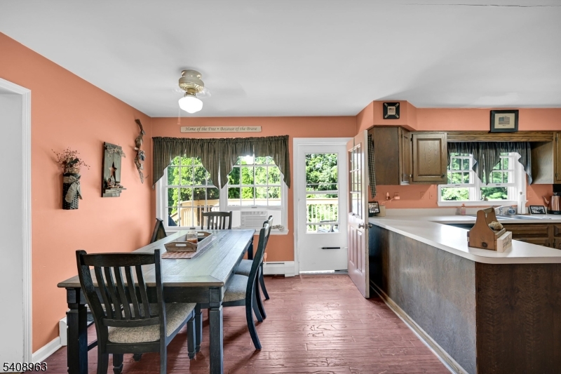28 Brady Rd